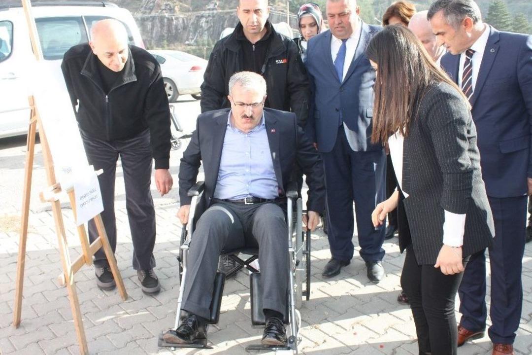 Tokat Protokol&uuml; Empati Parkurunda Engelli Oldu
