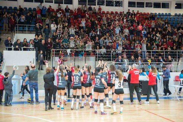 Aydın’da Genç Kızlar Voleybol Müsabakaları Tamamlandı