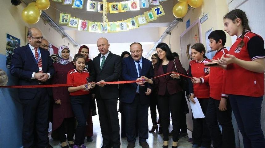 Başkan &Ccedil;olakbayrakdar, Dijital K&uuml;t&uuml;phanenin A&ccedil;ılışını Yaptı