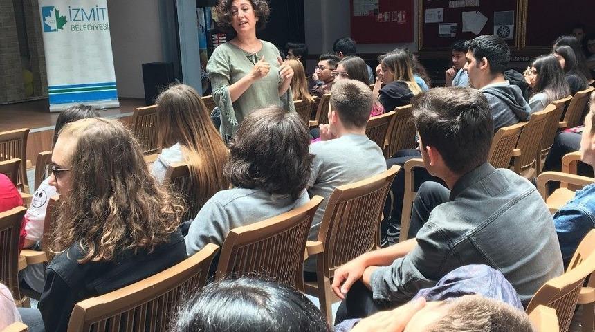 12. Sınıf &Ouml;ğrencilerine Sınav Heyecanını Yenme Eğitimi Verildi