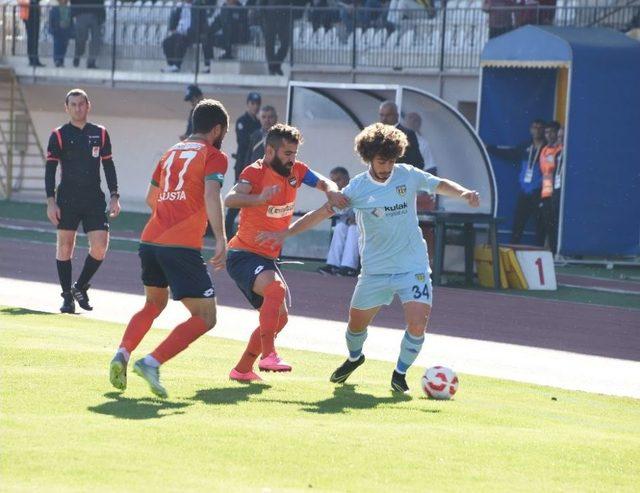 Tff 3. Lig: Tarsus İdman Yurdu: 3 - Büyükçekmece Tepecikspor: 0