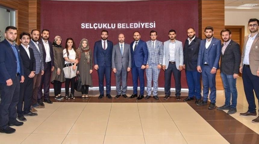 Ak Parti Sel&ccedil;uklu Teşkilatından Başkan Pekyatırmacı&rsquo;ya Hayırlı Olsun Ziyareti