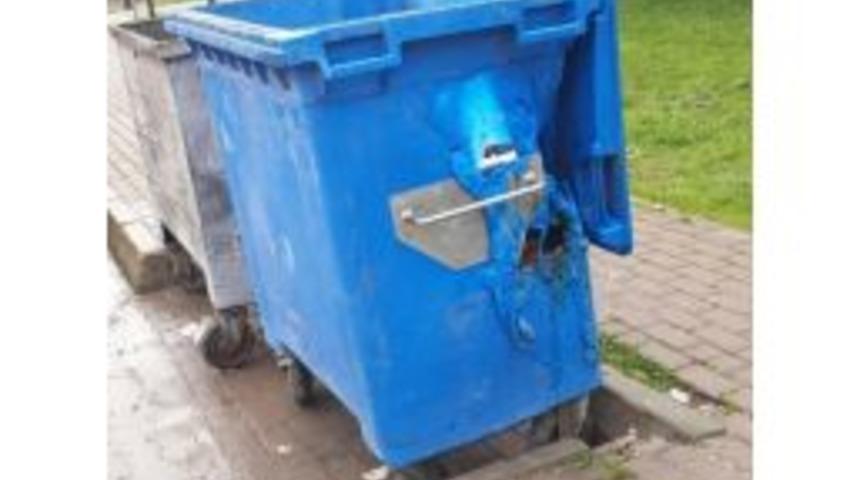 İzmit’te 3 Geri Dönüşüm Konteyneri Daha Yakıldı