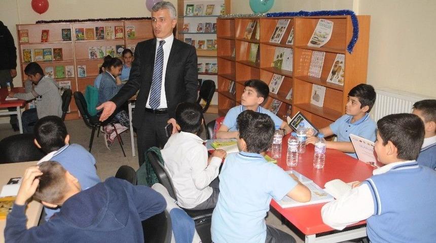 Cizre&rsquo;de 54. K&uuml;t&uuml;phane Haftası Etkinliği