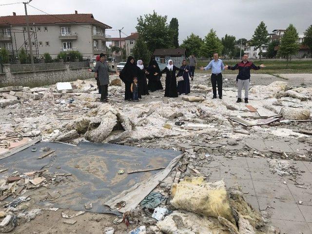 Öğrenci Velileri Yıkılan Okullarını Geri İstiyor