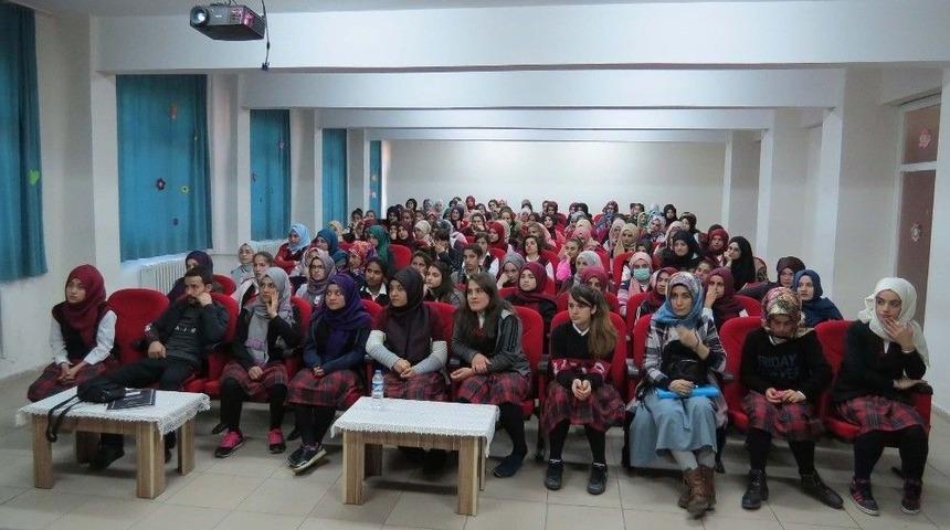 Siber Su&ccedil;ların Hukuki Boyutları Anlatıldı