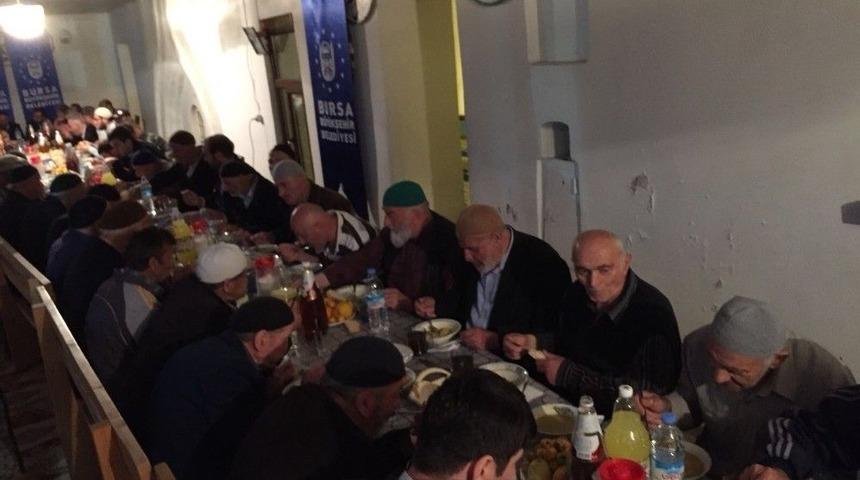 İftar Sofraları Batum&rsquo;da Kuruldu