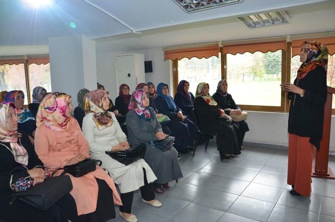 Malatya&rsquo;da Gelin Ve Kaynanalara Eğitim