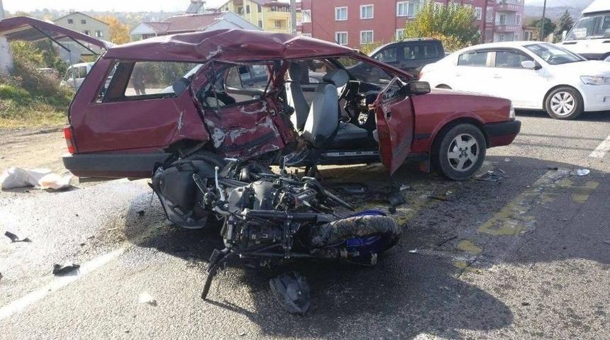 Ordu&rsquo;da Trafik Kazası: 1 &Ouml;l&uuml;, 4 Yaralı