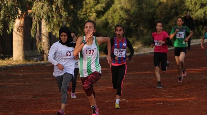 B&ouml;lgesel Kros Ligi Final Yarışları Kuşadası&rsquo;nda Yapıldı