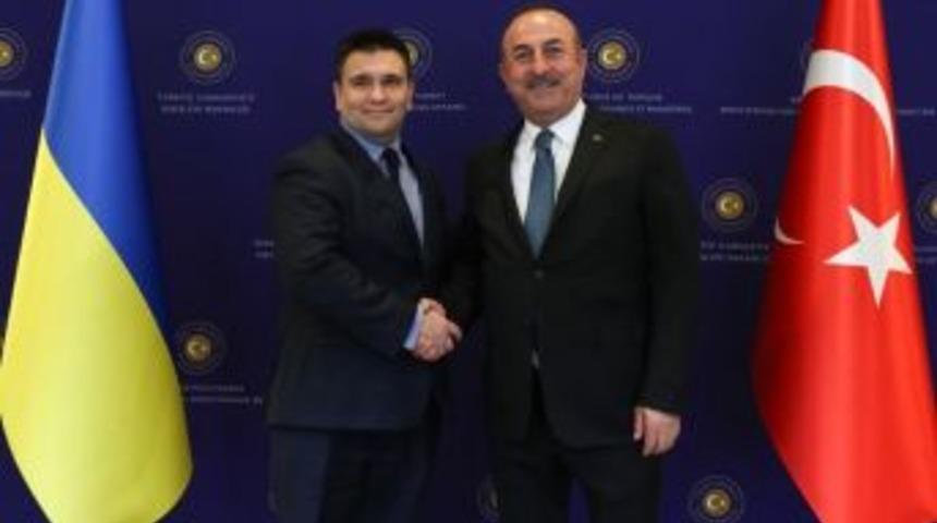 Bakan &Ccedil;avuşoğlu&rsquo;ndan Fransa&rsquo;ya: "sen Kimsin Ki Arabuluculuk Yapacaksın"