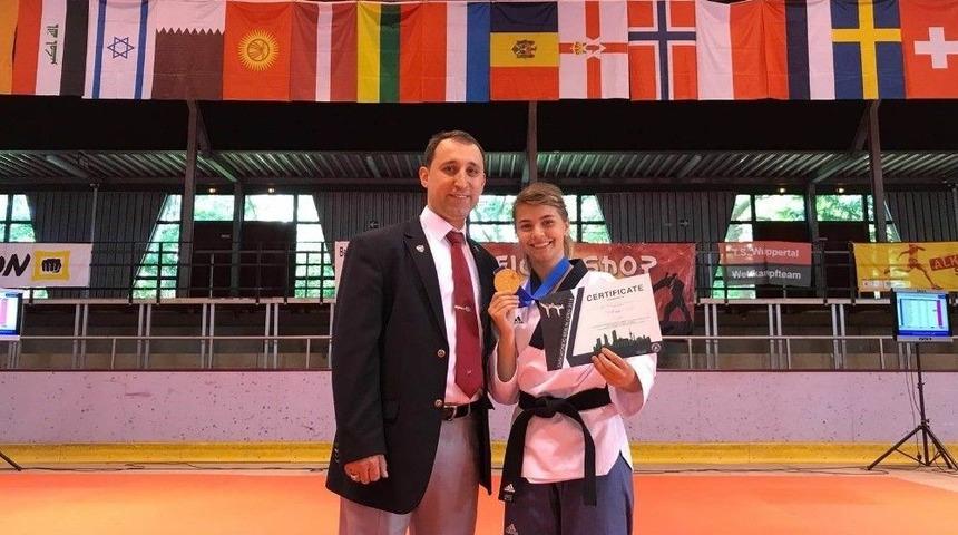 Eskişehirli Sporcu Almanya&rsquo;dan Altın Madalya İle D&ouml;nd&uuml;