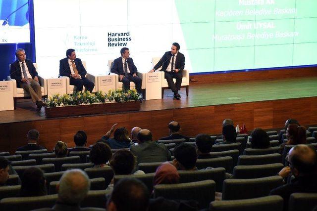 Başkan Ataç Akıllı Şehirler Konferansı’na Katıldı