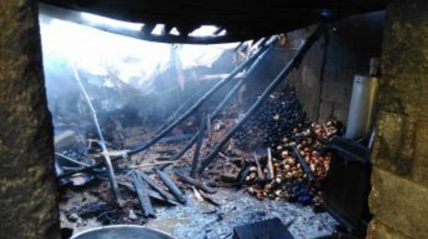 Odunlukta &Ccedil;ıkan Yangın Korkuttu