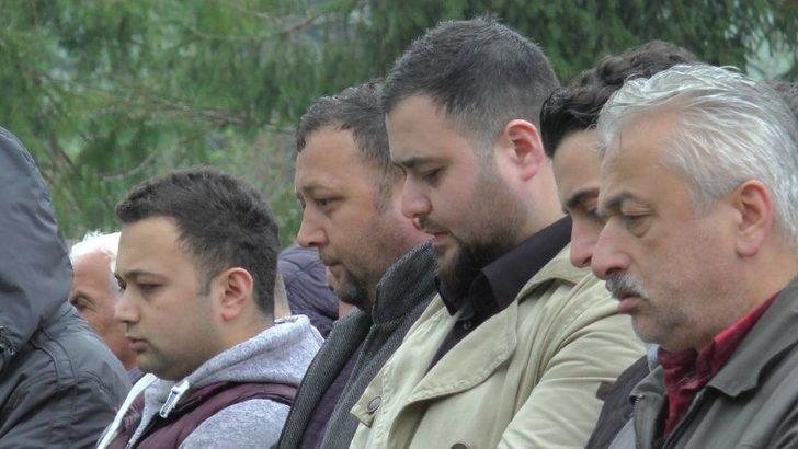 Belçika’da Cinayete Kurban Giden Anne İle Kızı Giresun’da Toprağa Verildi G1