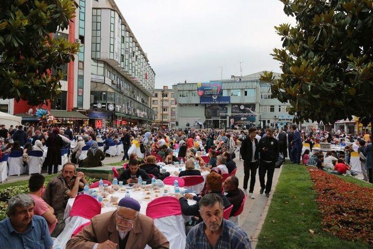 Adapazarı İftarını Ömer Döngeloğlu İle Açtı G3