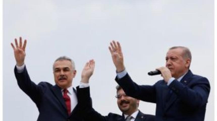 Ak Parti&rsquo;li Savaş; &ldquo;t&uuml;rkiye&rsquo;nin Hedefleri İ&ccedil;in M&uuml;cadelemizi S&uuml;rd&uuml;receğiz&rdquo;