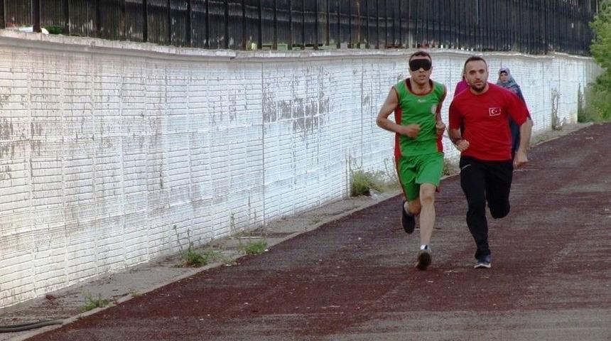 Kayapınarlı Sporcular 8 Madalya İle Şampiyonaya Damga Vurdu