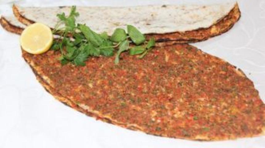 &rsquo;antep Lahmacunu&rsquo; Ab Yolunda