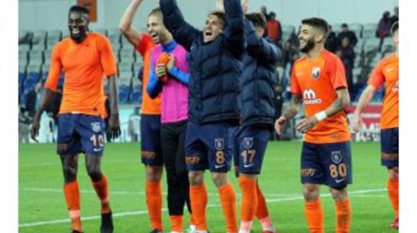 Medipol Başakşehir, 31 Hafta Sonra Zirvede