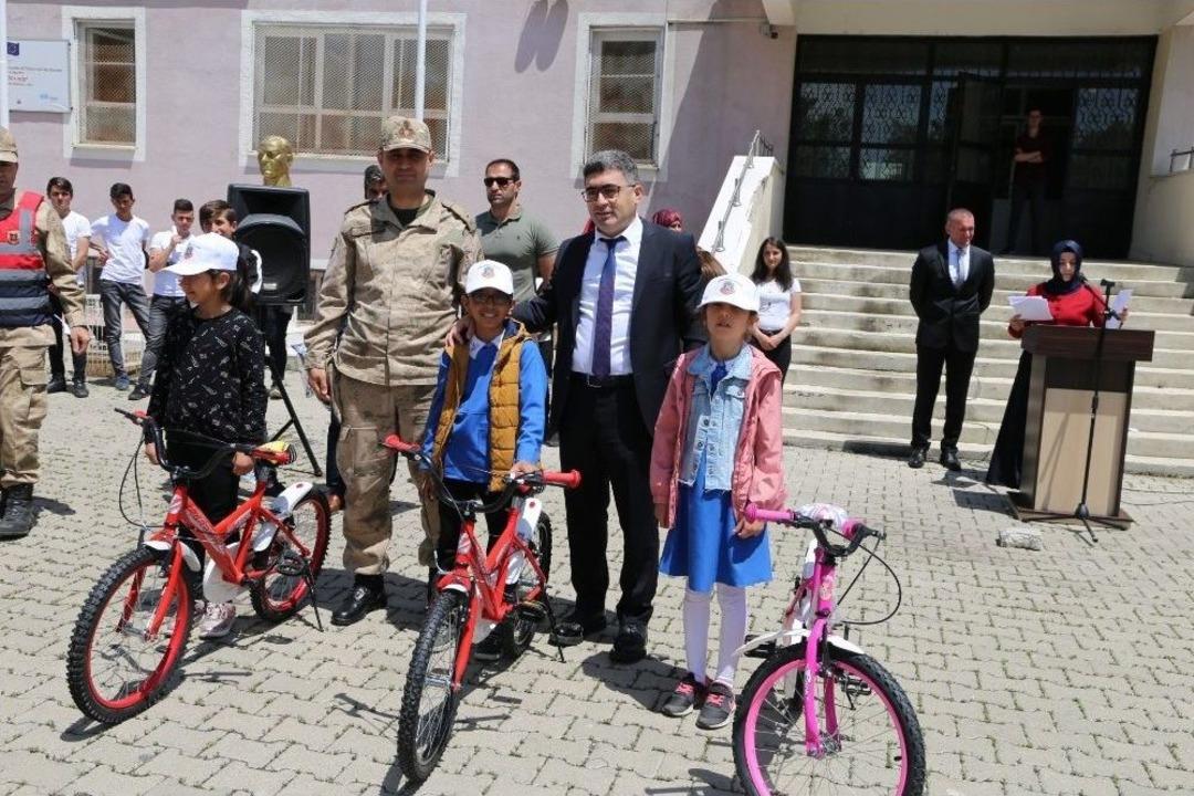 Varto&rsquo;da &lsquo;19 Mayıs&rsquo; Kutlaması