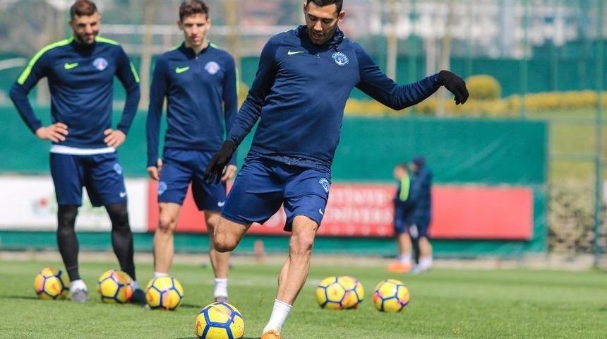 Kasımpaşa, G&ouml;ztepe Ma&ccedil;ı Hazırlıklarını S&uuml;rd&uuml;rd&uuml;