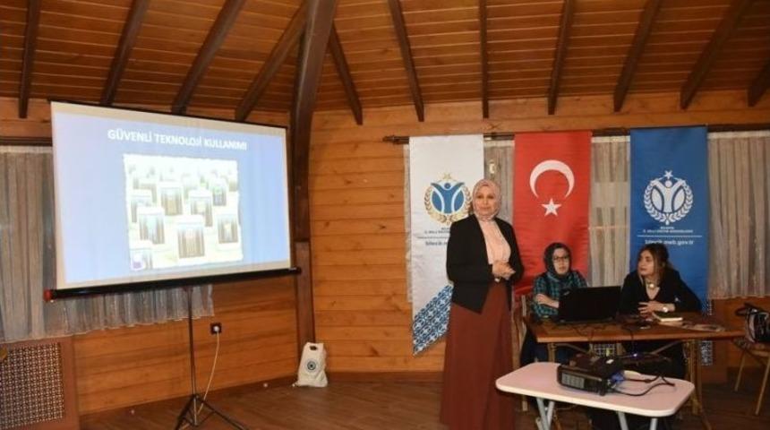 &ldquo;kahveli Bilin&ccedil;lendirme Eğitimleri&rdquo; Devam Ediyor