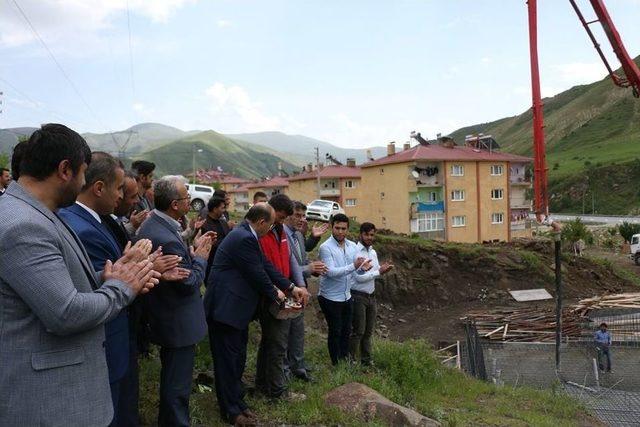 12 Yıllık Mahalleye İlk Defa Cami Yapılıyor