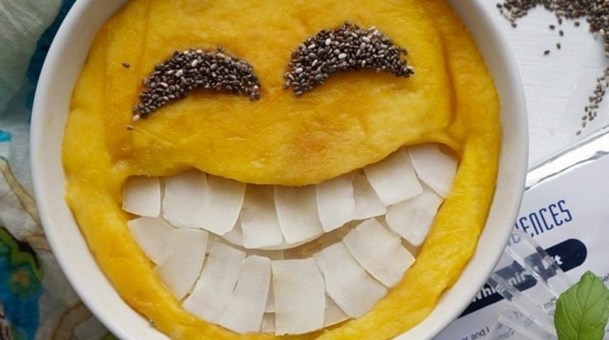 Yemek Blog'u Yazarı, Emoji Görünümünde Sağlıklı Kahvaltılar Paylaşınca Instagram Yıldızı Oldu 