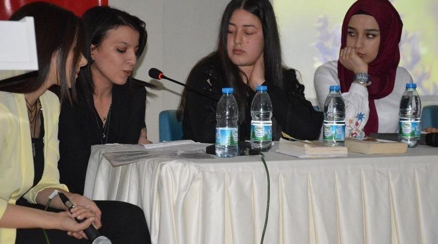 Lise Öğrencilerinden Roman Tahlili