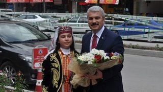 Vali İbrahim Akın, Görevine Başladı