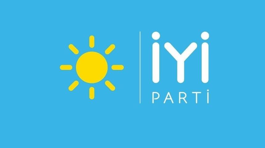 İyi Parti Uşak’ta İstifalar
