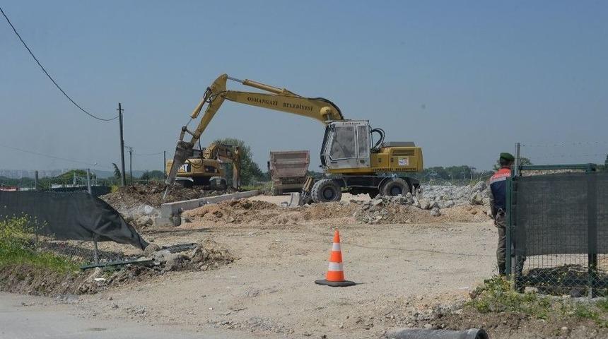 Kaçaktan Temizlenen Arazi Tarıma Açıldı
