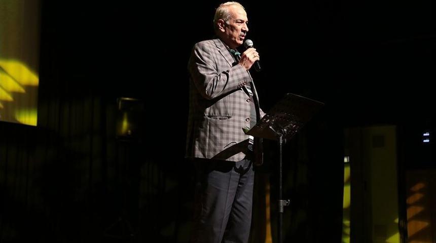 Esenler&rsquo;de Sınıftan Sahneye Şiirler