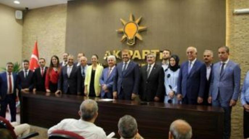 Ak Parti Hatay Milletvekili Adayları İskenderun&rsquo;da Tanıtıldı