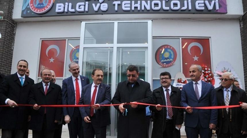 Bafra’da ’bilgi Ve Teknoloji Evi’ Açıldı