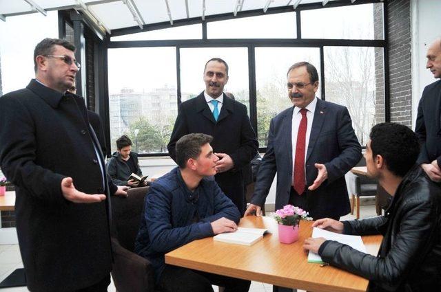 Bafra’da ’bilgi Ve Teknoloji Evi’ Açıldı