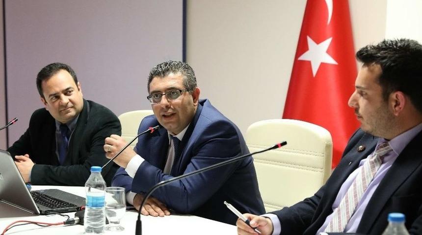 Ga&uuml;n&rsquo;den İnsan Kaynakları Y&ouml;netimi Ve Halkla İlişkiler İlişkisi Paneli