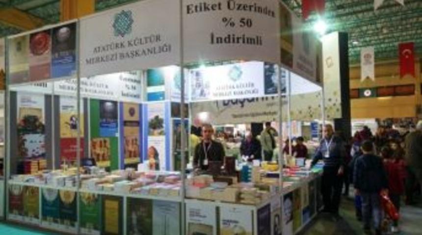 Atat&uuml;rk K&uuml;lt&uuml;r Merkezi Başkanlığı Yayınları 2. Denizli Kitap Fuarı&rsquo;nda
