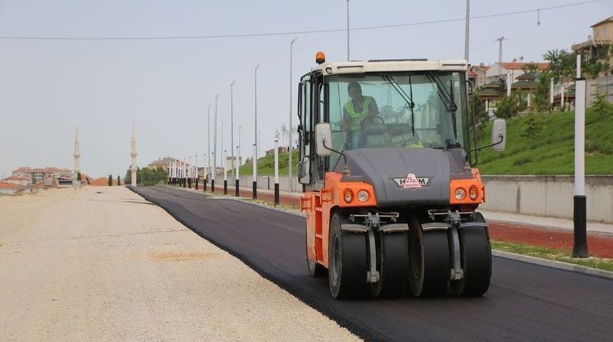 Karaman Belediyesi&rsquo;nde Asfalt &Ccedil;alışmaları S&uuml;r&uuml;yor