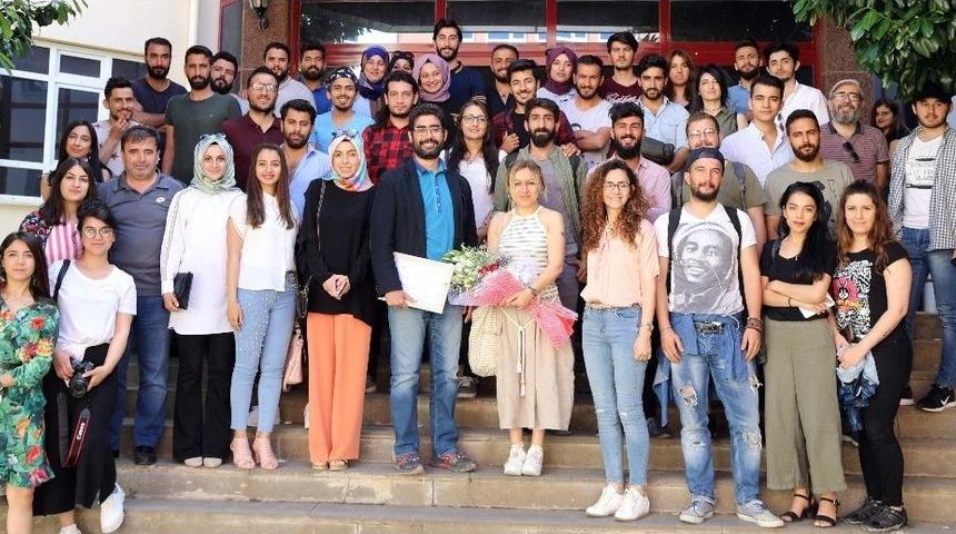 Ga&uuml;n&rsquo;de Habercilik Sekt&ouml;r&uuml;nde Kadın Gazetecilerin Durumu Konulu Konferans