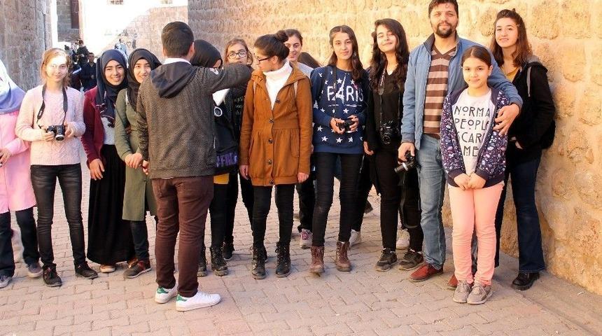 Midyat Emniyetinden 80 &Ouml;ğrenciye Kurs