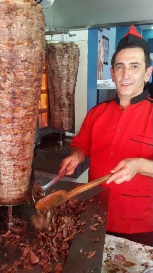 Seyyar Döner Tezgahıyla Başladı, Şimdi Marka Oldu