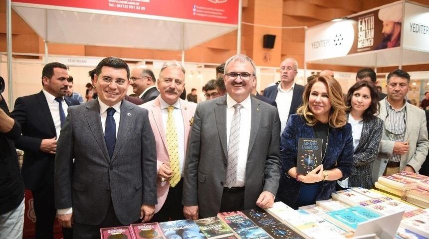 Kepez Kitap Fuarı A&ccedil;ıldı