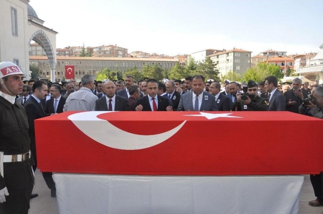 Şehit Uzman &Ccedil;avuş Son Yolculuğuna Uğurlandı