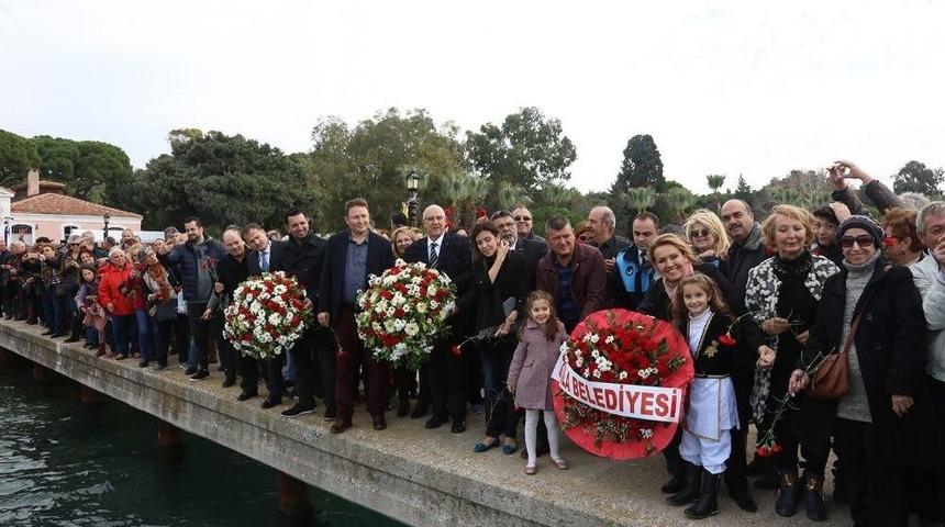 Giritli T&uuml;rkler, Urla Karantina Adasında Buluştu