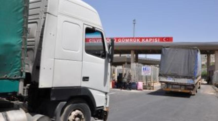 Bm&rsquo;den Suriye&rsquo;ye 25 Tırlık İnsani Yardım