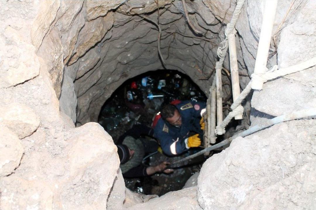 Kuyuya D&uuml;şen Oğlağı İtfaiye Kurtardı