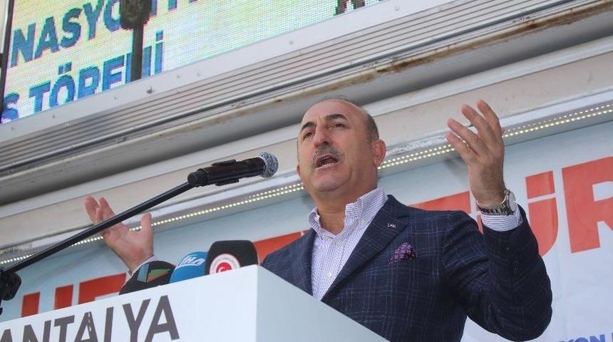 Bakan &Ccedil;avuşoğlu: &ldquo;1,8 Milyar &Uuml;mmet, Recep Tayyip Erdoğan&rsquo;ın Se&ccedil;ilmesi İ&ccedil;in Dua Ediyor&rdquo;