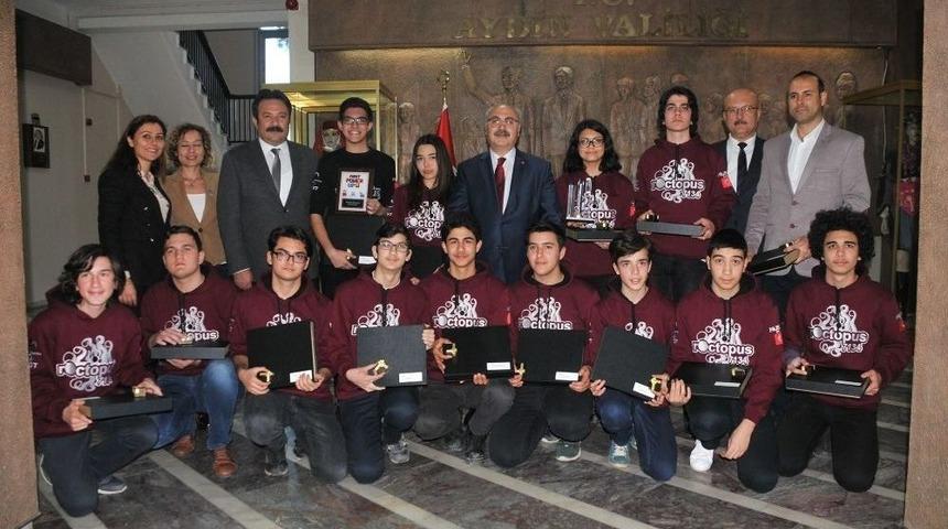 &ldquo;roctobus 7134&rdquo; Takımı Vali K&ouml;şger&rsquo;i Ziyaret Etti